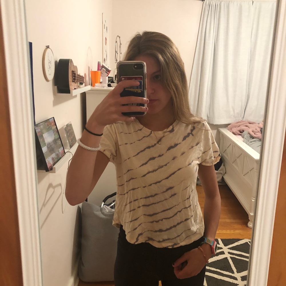 Cropped tiger print tee